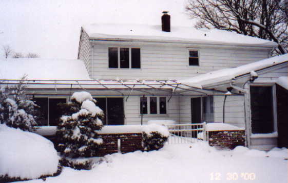 snow2.JPG (24737 bytes)